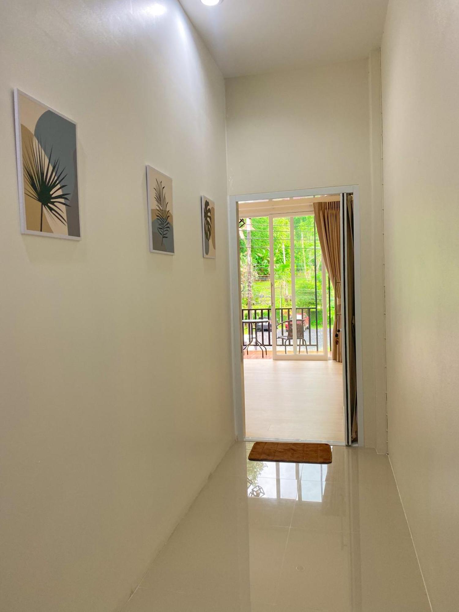 Private Room With Share Bathroom At Little Wild House Khaosok Khao Sok National Park Екстериор снимка